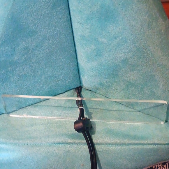 The Bookseat- In-bed book holder pillow - Picture 5 of 8